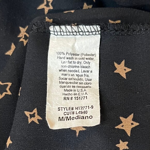 Le Lis Star Print on Black Short Sleeve Top Medium - Picture 4 of 6